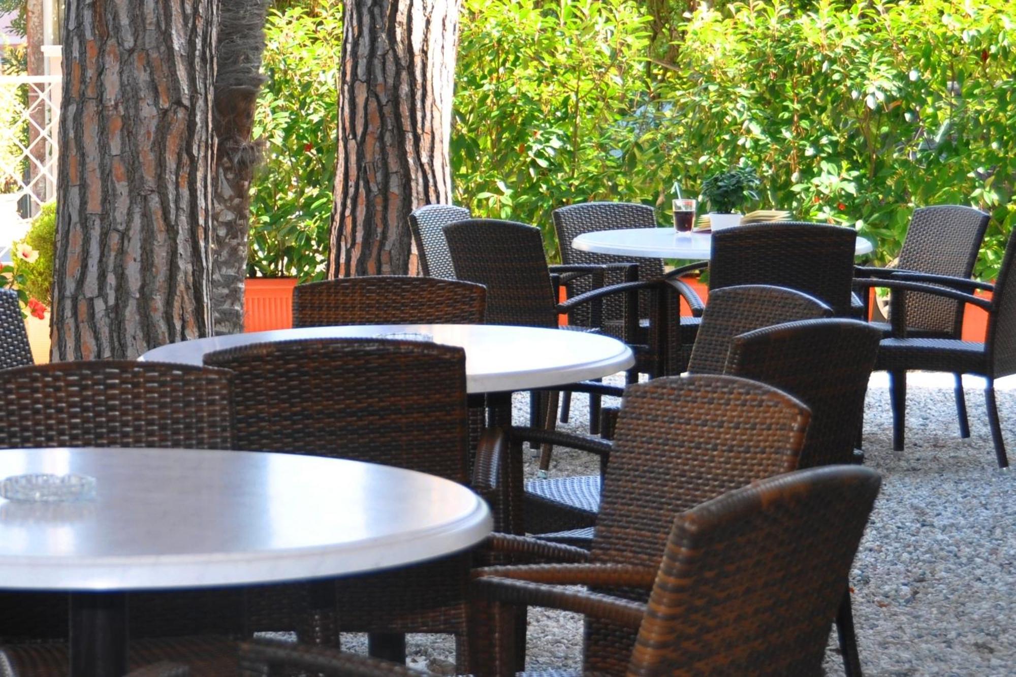 Hotel Azzurra Marina di Pietrasanta Εξωτερικό φωτογραφία