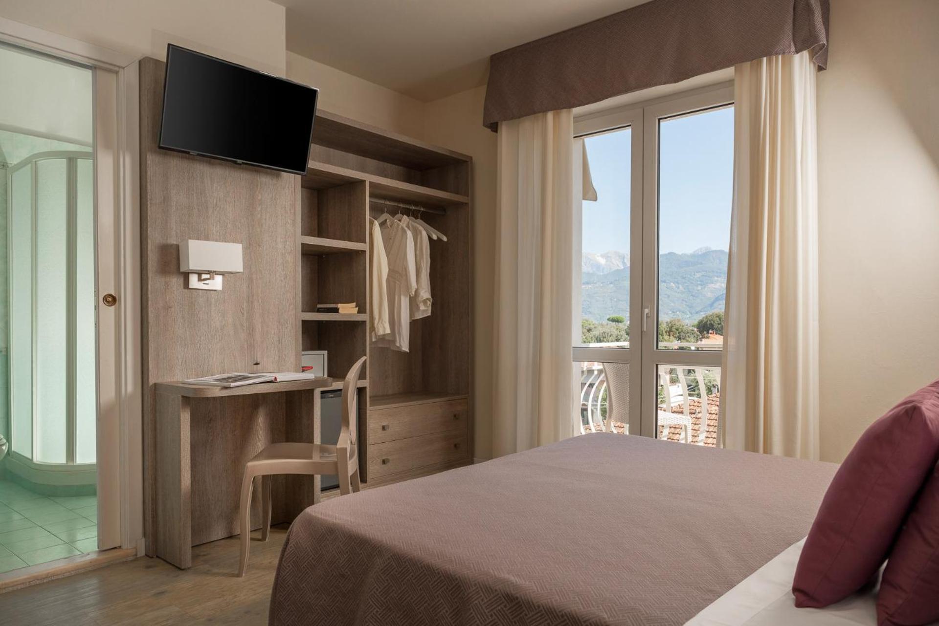 Hotel Azzurra Marina di Pietrasanta Εξωτερικό φωτογραφία